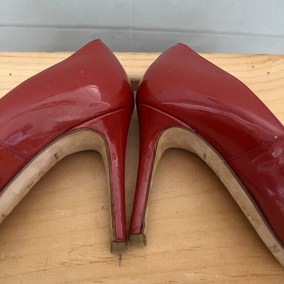 L.K. Bennett Size 8 Red Stila Patent Leather Round Toe Stiletto Pump Court Heels - Picture 12 of 12